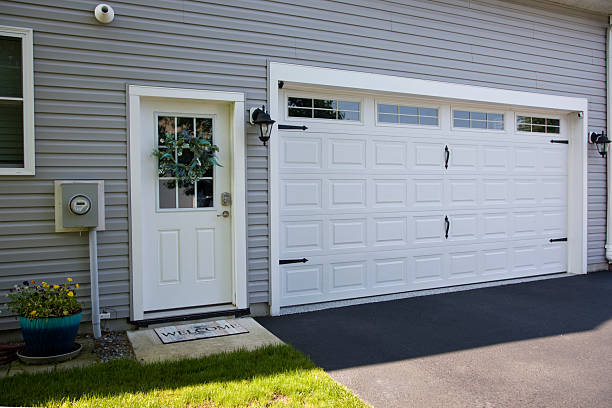 24/7 Emergency Garage Door Panel Replacement experts in Merrydale, LA